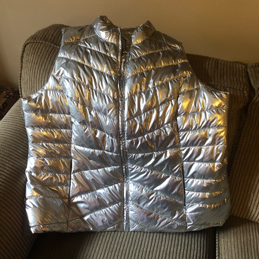 Livi Active brand puffer vest